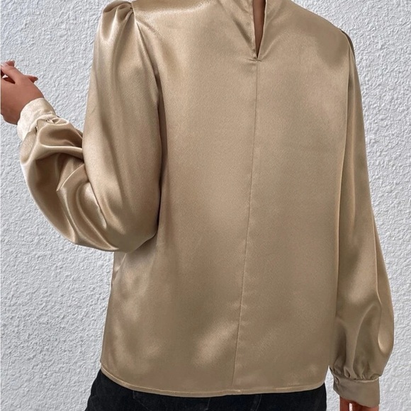 Luxe lantern sleeve mock neck satin blouse - Picture 3 of 11